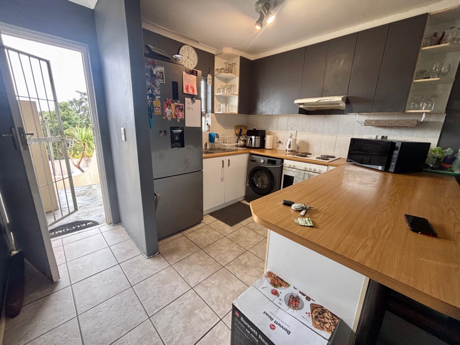 2 Bedroom Property for Sale in Goodwood Park Western Cape